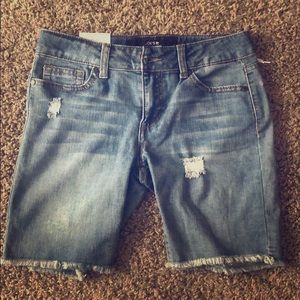 Joe’s The Finn mid rise bermuda